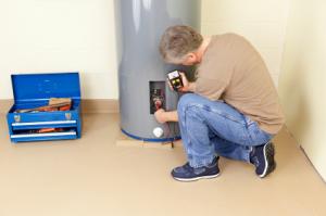 professional Rowlett water heater repair tech
